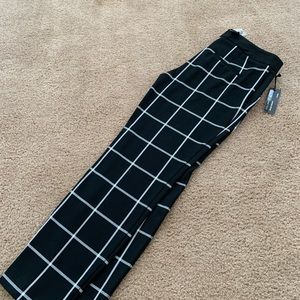 EXPRESS Dress Pant Style : COLUMNIST STRETCH ANKLE in SIZE 6 R  True to SIZE